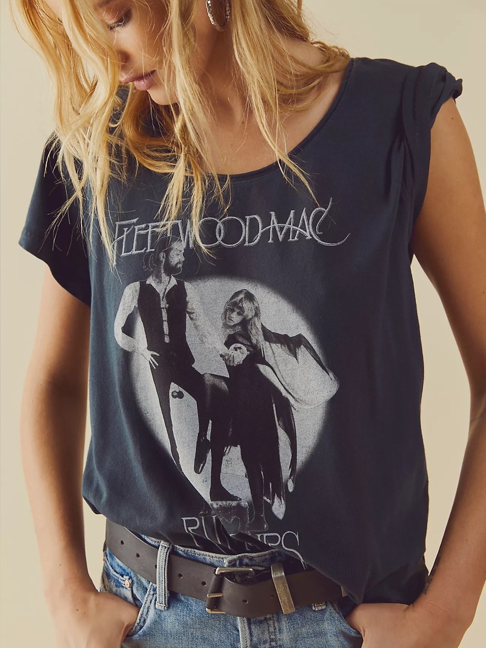 Daydreamer Fleetwood Mac Rumours U-Neck Tee Size XS Vintage Inspired Band Tee